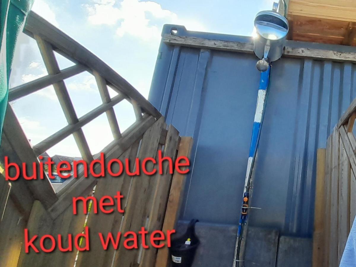 Hotel De Huifkar, Trekkershut Bij Sneek à Hommerts Extérieur photo